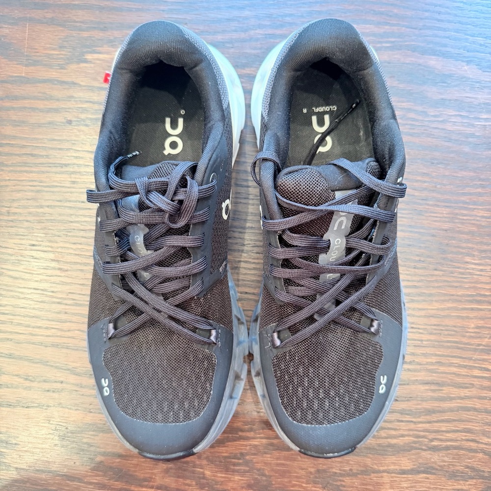 Women's On Running Cloudflyer 4 - sz 8.5